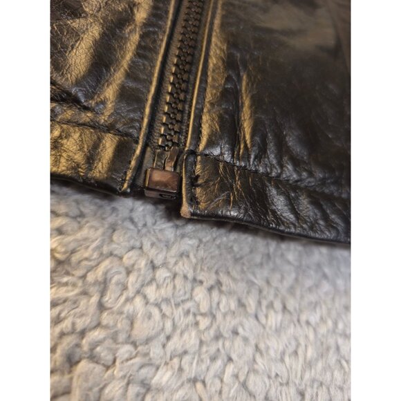 Vintage Genuine Leather Black Jacket With Zipper Closure & Collared Design, 9/10 - Picture 2 of 12